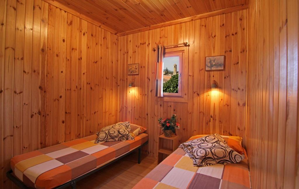 Camping Bungalow Serra De Prades Resort Vilanova de Prades Δωμάτιο φωτογραφία